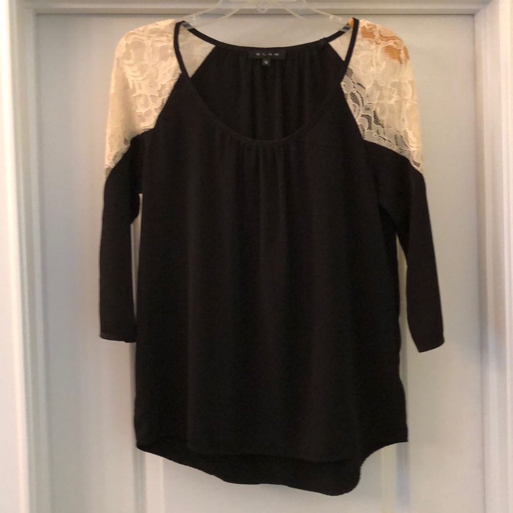BLACK and CREAM TOP sz Small